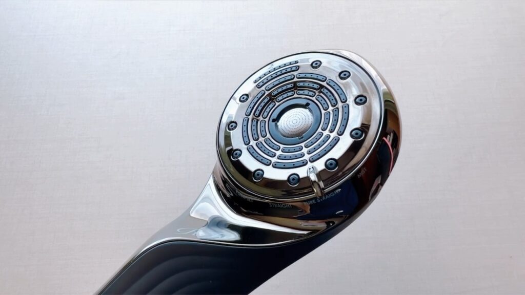 一時止水ボタン×4つの水流】リファファインバブル U＋で美容と節水を