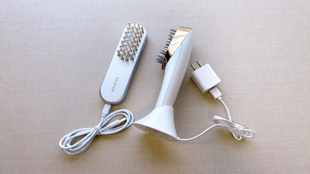 サロニアとヤーマンのEMS電気ブラシの違いを徹底比較！│ピチエコ