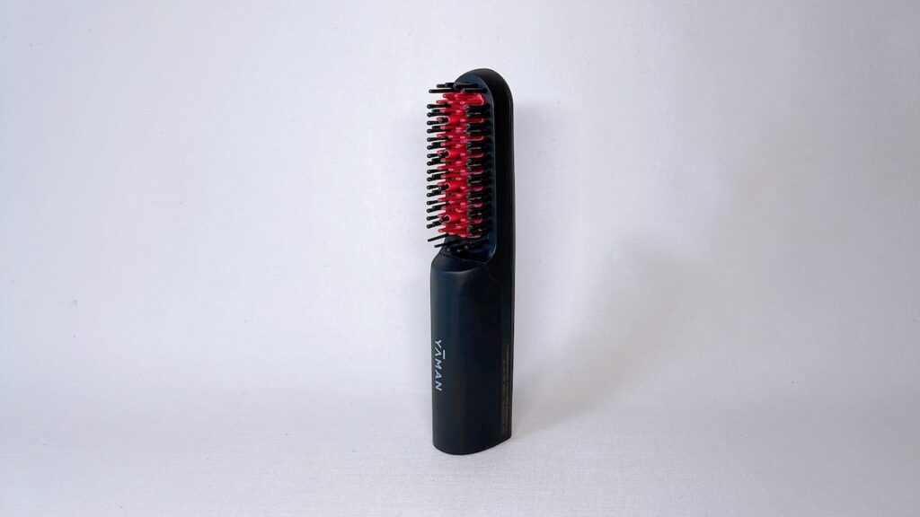 YA-MAN スムースアイロンブラシ YJHB5 ブラック 保水ヘアアイロンシリーズからコードレス×ブラシ型アイロン登場